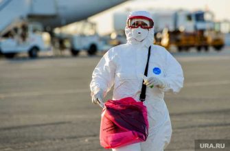 Голикова предложила сохранить выплаты медикам за работу с коронавирусом