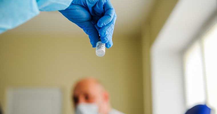 коронавирус вакцинация