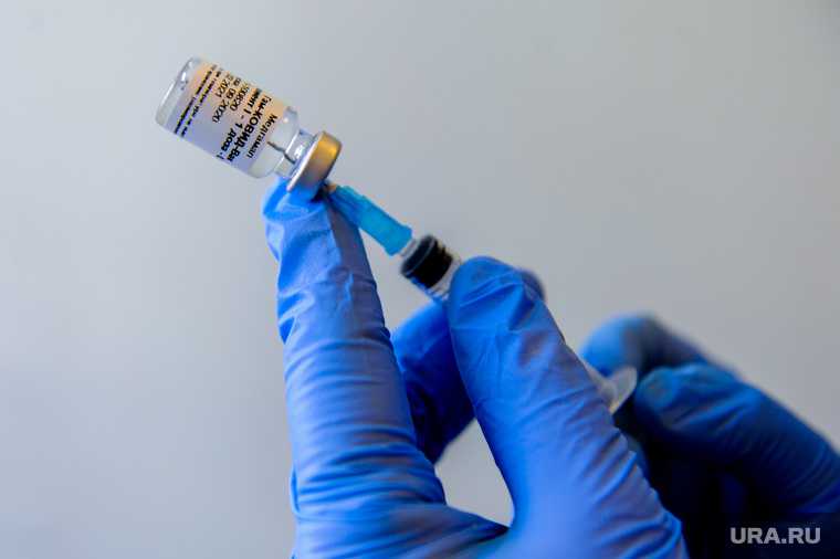 коронавирус ковид вакцинация нужна ли тем кто переболел ковид Вектор Ринат Максютов