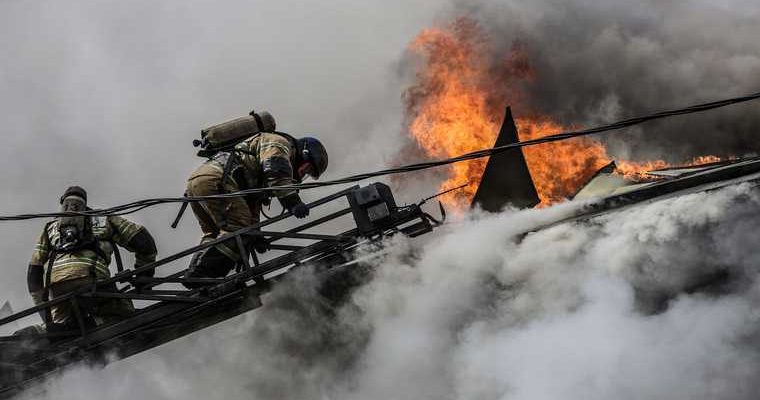 Екатеринбург 8 марта склады РТИ пожар