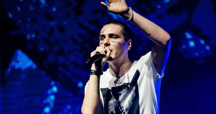 Face свел татуировки