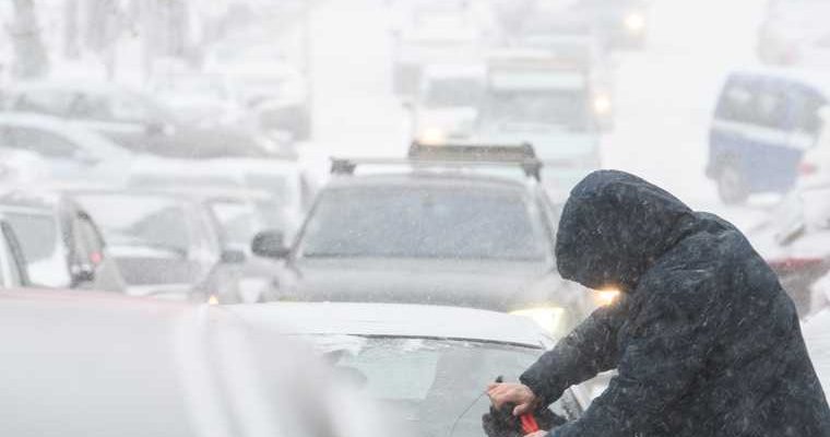 снегопад спровоцировал пробки в Перми