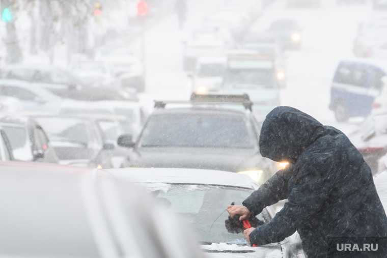 снегопад спровоцировал пробки в Перми