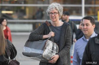 Генконсул США не уехала