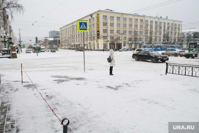Екатеринбург уборка снега