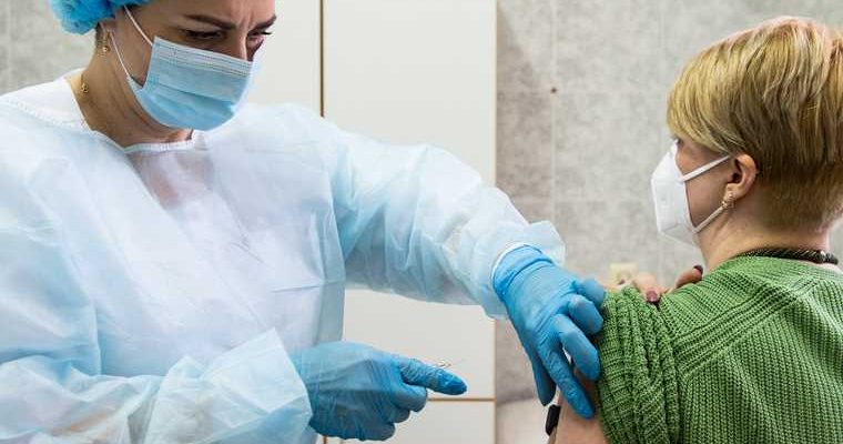 врач посоветовал ставить прививки ковид переболел коронавирус