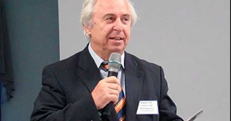 умер Анатолий Кириллов Екатеринбург Свердловская область историк