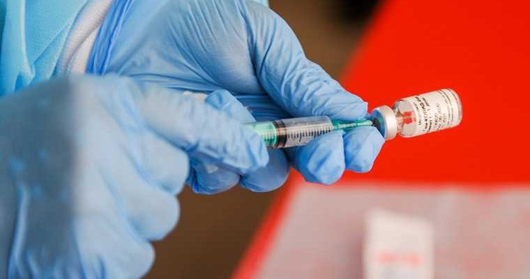 вирусологи начали испытания комбинированной вакцины от коронавируса