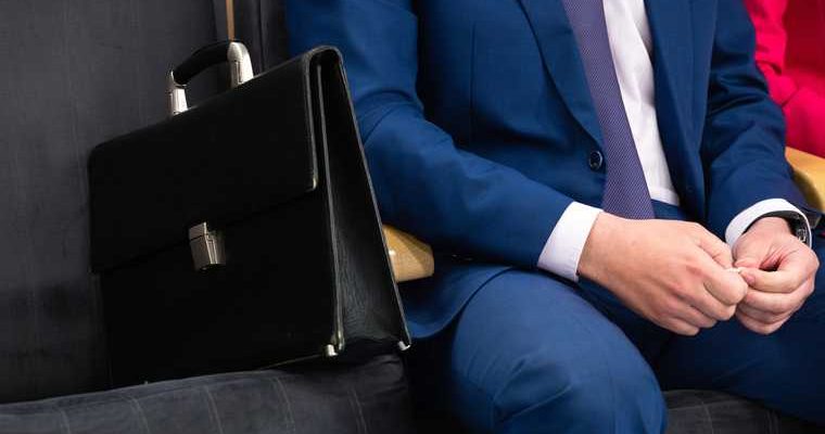 Болгария вышлет россиян из страны