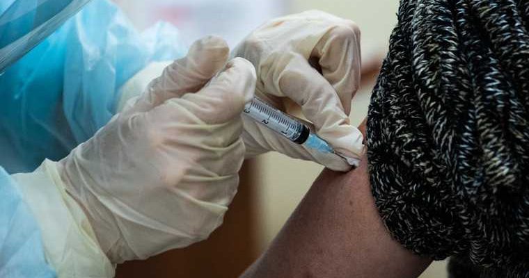 коронавирус вакцинация