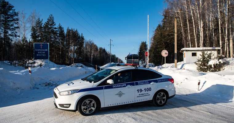 Депутаты заксобрания отклонили выборы мэров — силовики проверили Среднеуральский монастырь — в ЗАТО Новоуральск сменится глава — автомобили