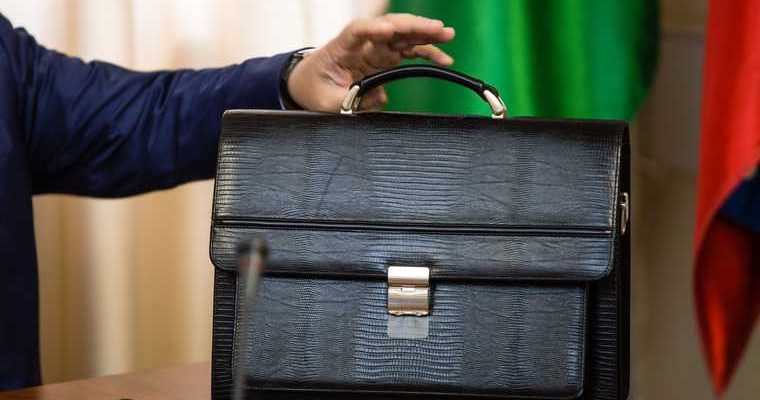 новости хмао инаугурация мэра главы нижневартовского района повторно назначен переизбран на прежнюю должность торжественная церемония выборы мэра переизбрание