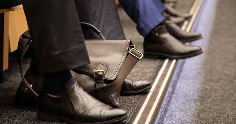 Замглавы Госсовета Коми раскрыл детали ссоры депутата и губернатора михайлов уйба косов мягкое место