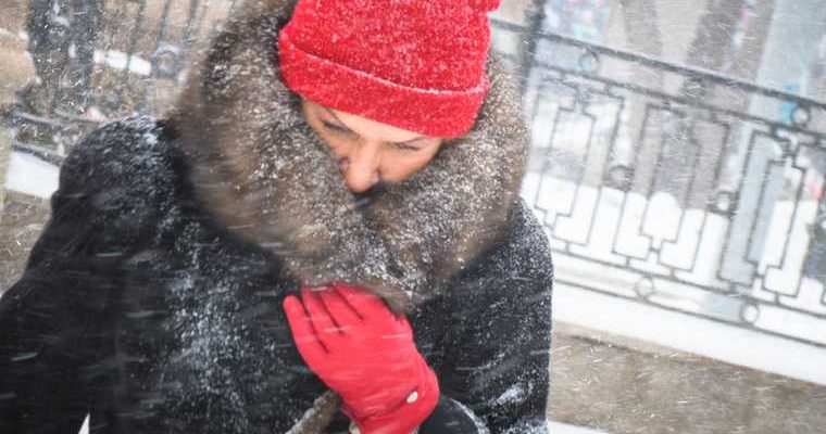 новости хмао погода снег в югре плохая погода испортилась дожди и снег пасмурно сильный ветер порывы