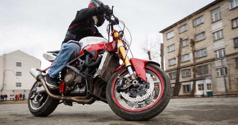 в Тюмени мотоциклисты шумят по ночам