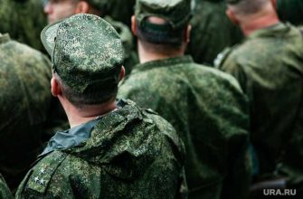 военный выпал из окна