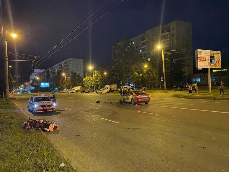 В Челябинске мотоциклист погиб, сбегая от ГИБДД. Фото