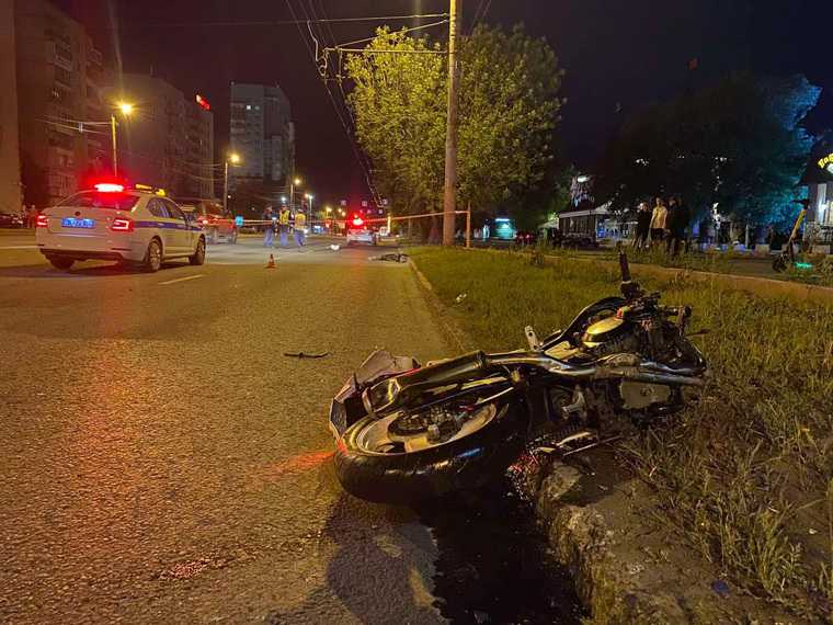 В Челябинске мотоциклист погиб, сбегая от ГИБДД. Фото